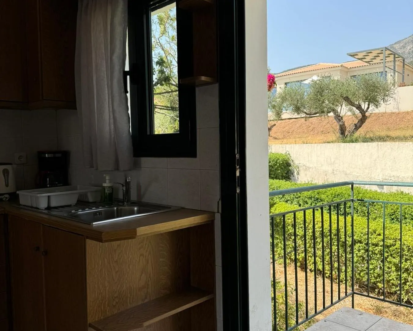 Oneira Villas Mousata 0*,